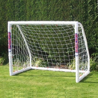 Samba 5 x 4 Match Goal Posts