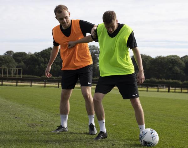 The Best Colour Football Training Bibs: A Guide to Choosing the Right One