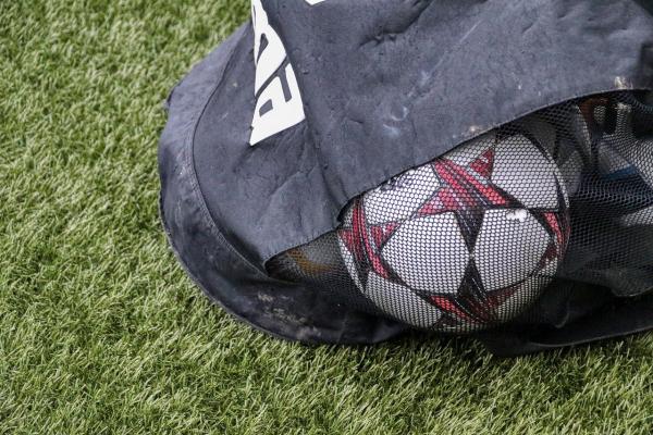 7 Things Every Football Coach Should Have in Their Equipment Bag