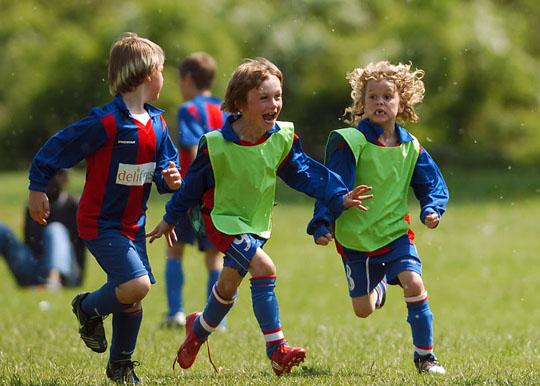 5 Ways to Put the Fun Back into Football Training for Kids
